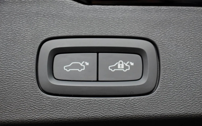 Volvo V60 cena 139900 przebieg: 29900, rok produkcji 2023 z Moryń małe 781
